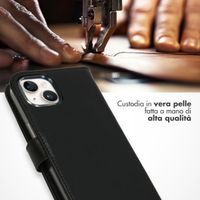 Selencia Cover a libro in vera pelle Apple iPhone 15 - Nero