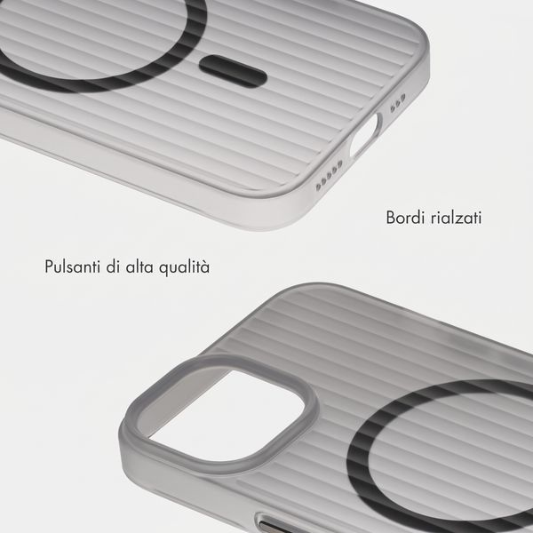 Accezz Cover Lite con MagSafe | Fluted | Apple iPhone 15 - Grigio