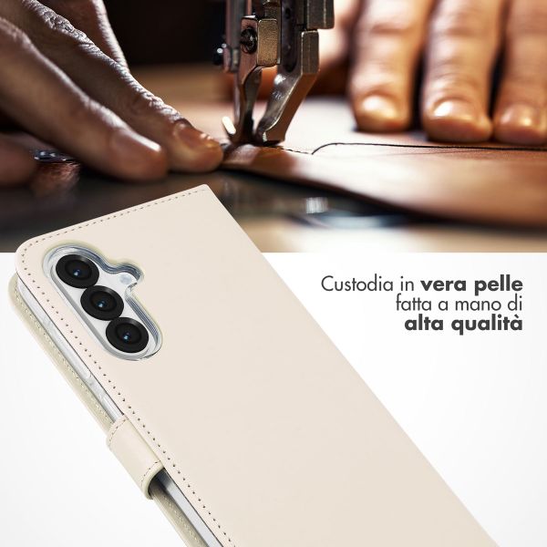 Selencia Cover a libro in vera pelle Samsung Galaxy A36 - Greige