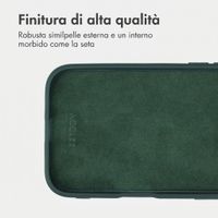 Accezz Backcover Edge con MagSafe Apple iPhone 15 - Verde
