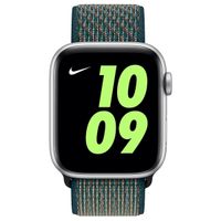 Apple Cinturino Nike Sport Loop Apple Watch | 44/45/46/49 mm - Hyper Crimson / Neptune Green