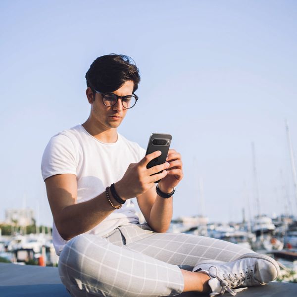 Spigen Optik Pro EZ Fit Lens Protector - Protezione lente fotocamera (confezione da 2) per Google Pixel 9 Pro XL