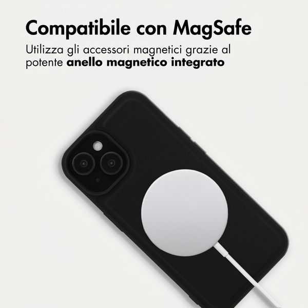 Accezz Backcover Edge con MagSafe Apple iPhone 15 - Nero