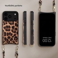 Selencia Cover per telefono Nova con cordino e portacarte Apple iPhone 18 Pro Max / 17 Pro Max - Leopard