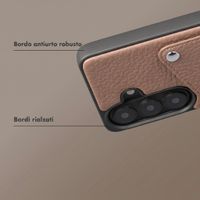Selencia Cover posteriore Riva con portacarte Samsung Galaxy S26 - Mocha Brown