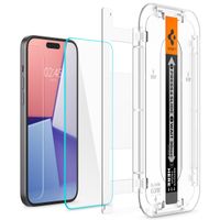 Spigen Vetro temperato GLAStR EZ Fit, confezione da 2 + Applicatore Apple iPhone 16 / 15