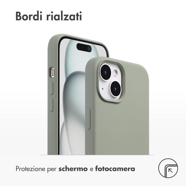 Accezz Cover in silicone liquido con MagSafe Apple iPhone 15 - Cooper Green