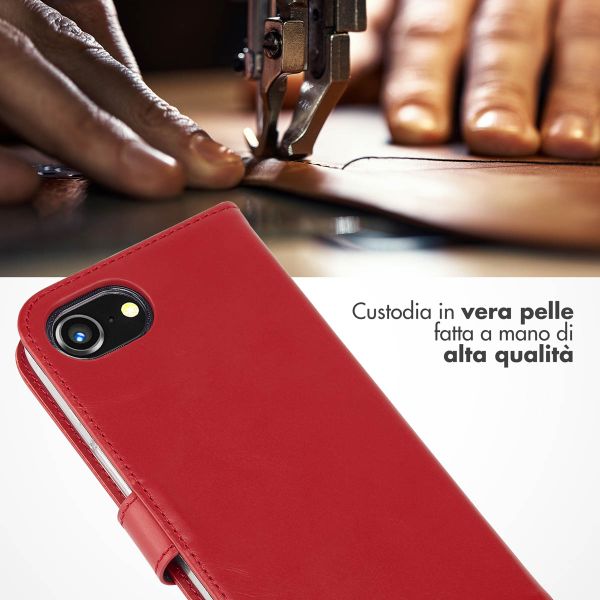 Selencia Cover a libro in vera pelle Apple iPhone 17e / 16e - Rosso