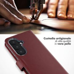 Selencia Cover a libro in vera pelle Samsung Galaxy S26 - Burgundy
