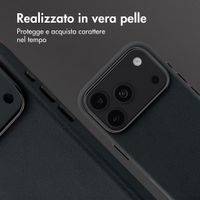 Accezz Cover in Pelle con MagSafe Apple iPhone 18 Pro / 17 Pro - Onyx Black