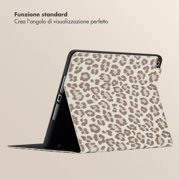 Selencia Libreria Sabi con stampa leopardata Apple iPad 9 (2021) 10.2 pollici / iPad 8 (2020) 10.2 pollici / iPad 7 (2019) 10.2 pollici - Soft Ivory
