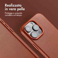 Accezz Cover in Pelle con MagSafe Apple iPhone 16 Pro Max - Sienna Brown