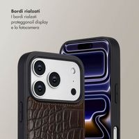 Selencia Cover per telefono Nova Croco con cordino e portacarte Apple iPhone 17 Pro - Choco Brown