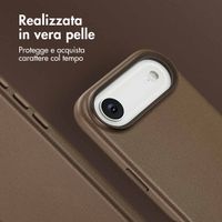 Accezz Cover in Pelle con MagSafe Apple iPhone Air - Marrone caffè