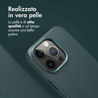Accezz Cover in pelle 2 in 1 con MagSafe Apple iPhone 14 Pro - Cedar Green