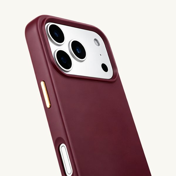 Selencia Cover posteriore Rivièra con MagSafe con ganci rimovibili Apple iPhone 17 Pro - Bold Burgundy
