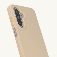Selencia Cover posteriore Rivièra con MagSafe con ganci rimovibili Samsung Galaxy A17 (5G) / (4G) - Milky Latte