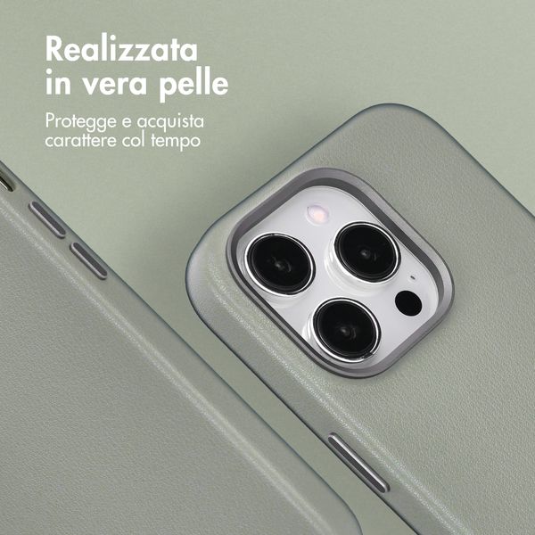 Accezz Cover in Pelle con MagSafe Apple iPhone 14 Pro - Light Grey
