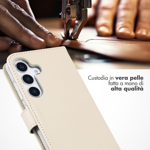 Selencia Cover a libro in vera pelle Samsung Galaxy S25 - Greige
