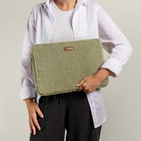 Selencia Cover Teddy per laptop 15-16 pollici - Laptopsleeve - Sage Green