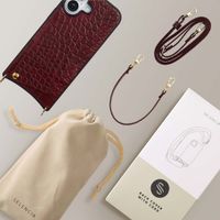 Selencia Cover per telefono Nova Croco con cordino e portacarte Apple iPhone 17 - Burgundy