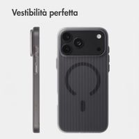 Accezz Cover Lite con MagSafe | Fluted | Apple iPhone 18 Pro Max / 17 Pro Max - Grigio