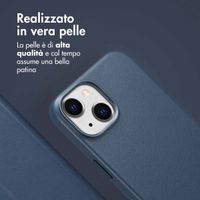 Accezz Cover in pelle 2 in 1 con MagSafe Apple iPhone 14 - Nightfall Blue