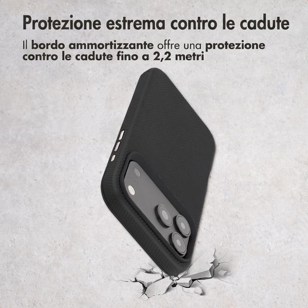 Accezz Cover Posteriore Resistente con MagSafe Apple iPhone 18 Pro / 17 Pro - Nero