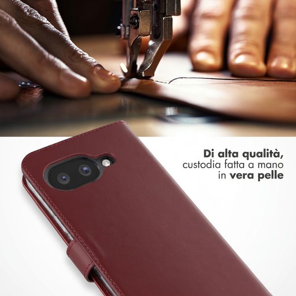 Selencia Cover a libro in vera pelle Google Pixel 10a - Burgundy