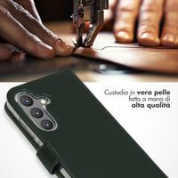 Selencia Cover a libro in vera pelle Samsung Galaxy S24 - Verde