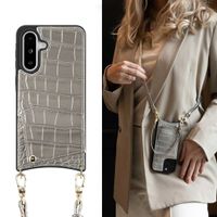 Selencia Cover per telefono Nova Croco con cordino e portacarte Samsung Galaxy A36 / A56 - Argento