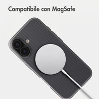 Accezz Cover Lite con MagSafe | Fluted | Apple iPhone 17 - Matte Black