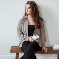 Selencia Cover posteriore Vivid con MagSafe Apple iPhone 14 - Marble Light Brown