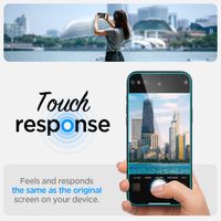 Spigen Vetro temperato GLAStR EZ Fit, confezione da 2 + Applicatore Apple iPhone 16 / 15