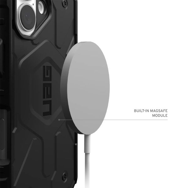 UAG Cover Posteriore Pathfinder con MagSafe Apple iPhone 16 Plus - Nero