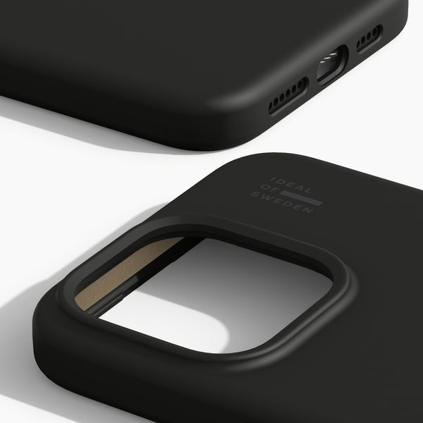iDeal of Sweden Cover in silicone con MagSafe Apple iPhone 15 Pro Max - Black