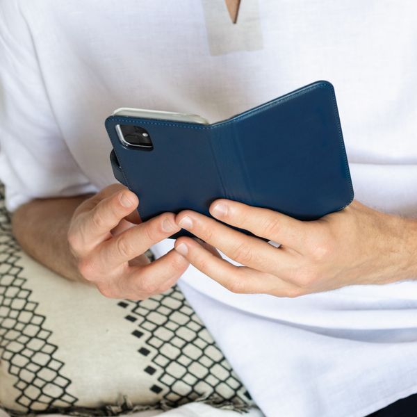Selencia Cover a libro in vera pelle Apple iPhone 12 Pro Max - Blu