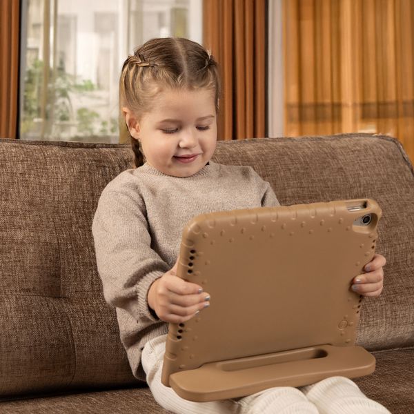 imoshion Cover Posteriore Kidsproof con Maniglia Apple iPad 9 (2021) 10.2 pollici / iPad 8 (2020) 10.2 pollici / iPad 7 (2019) 10.2 pollici - Beige