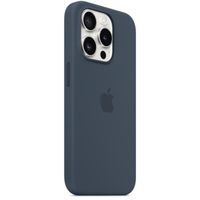 Apple Cover Posteriore in Silicone con MagSafe Apple iPhone 15 Pro - Storm Blue