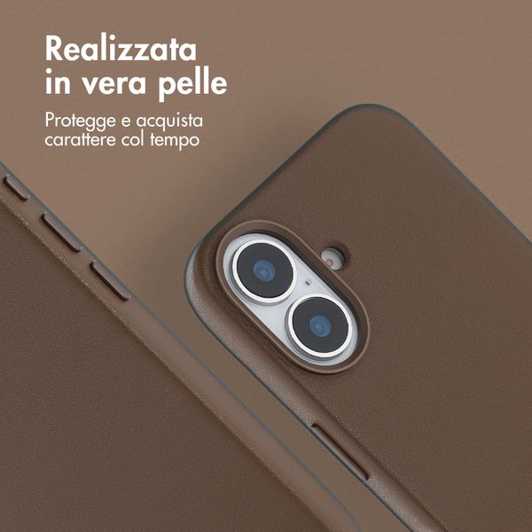 Accezz Cover in Pelle con MagSafe Apple iPhone 16 - Marrone caffè