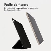 Accezz Cover a libro trifold in pelle Apple iPad Pro 13 (2025) M5 / (2024) M4 - Nero