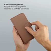 Selencia Libreria rimovibile Olyn con MagSafe Apple iPhone 14 / 13 - Marrone