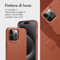 Accezz Cover in pelle 2 in 1 con MagSafe Apple iPhone 15 Pro Max - Sienna Brown