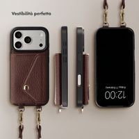 Selencia Cover per telefono Sera con cordino e portacarte a busta Apple iPhone 17 Pro - Chocolate Brown