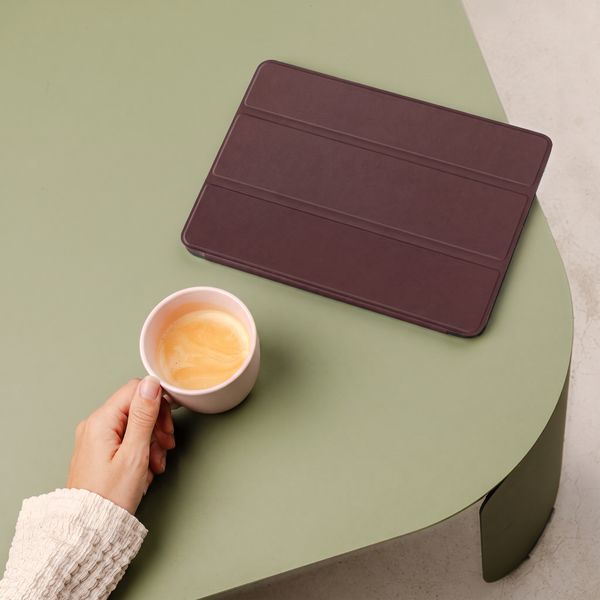 imoshion Cover a libro Trifold Apple iPad 11 (2025) 11 pollici A16 / iPad 10 (2022) 10.9 pollici - Bordeaux