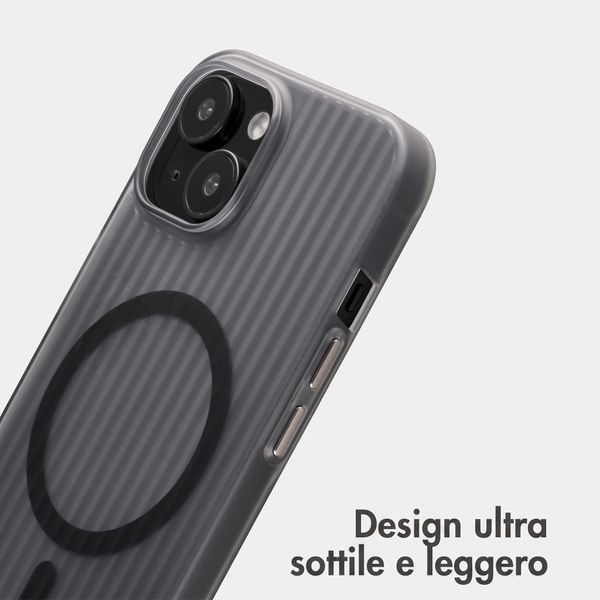 Accezz Cover Lite con MagSafe | Fluted | Apple iPhone 15 - Grigio