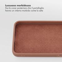 Accezz Cover a libro Edge rimovibile con MagSafe Samsung Galaxy A27 (5G) - Marrone