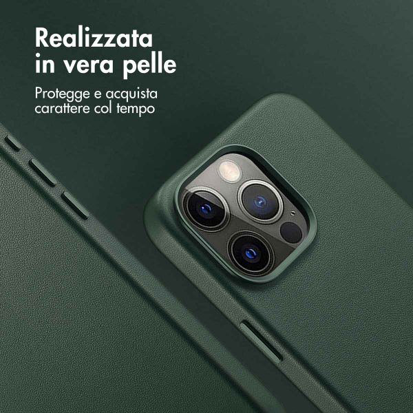 Accezz Cover in Pelle con MagSafe Apple iPhone 15 Pro Max - Cedar Green