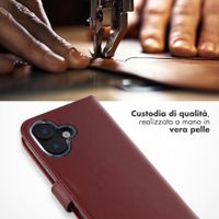 Selencia Cover a libro in vera pelle Apple iPhone 17 - Burgundy