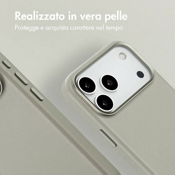 Accezz Cover in Pelle con MagSafe Apple iPhone 18 Pro Max / 17 Pro Max - Light Grey